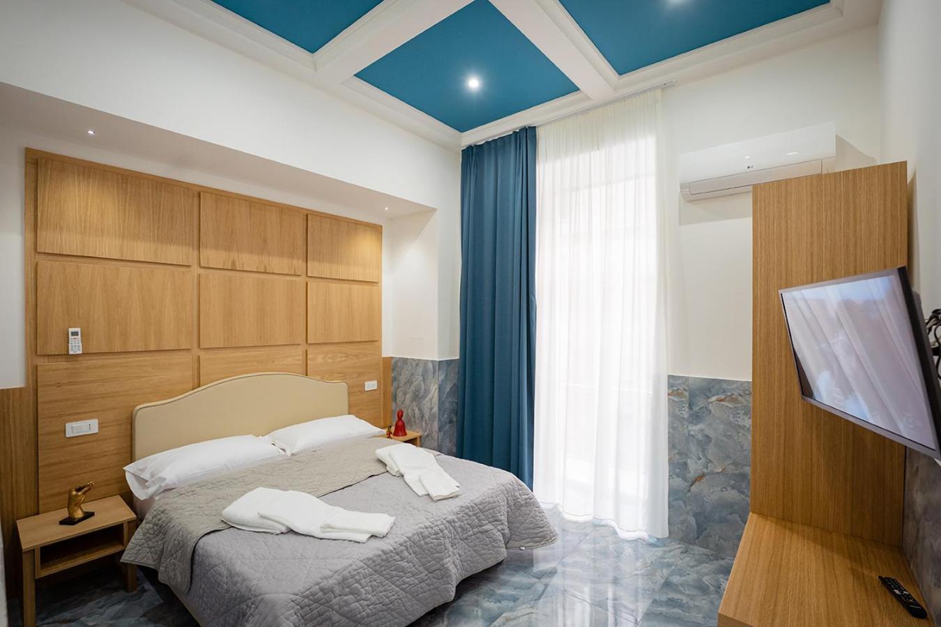 P.C. Boutique H. Vesuvius, Napoli Centro, By Clapa Group Hotel ภายนอก รูปภาพ